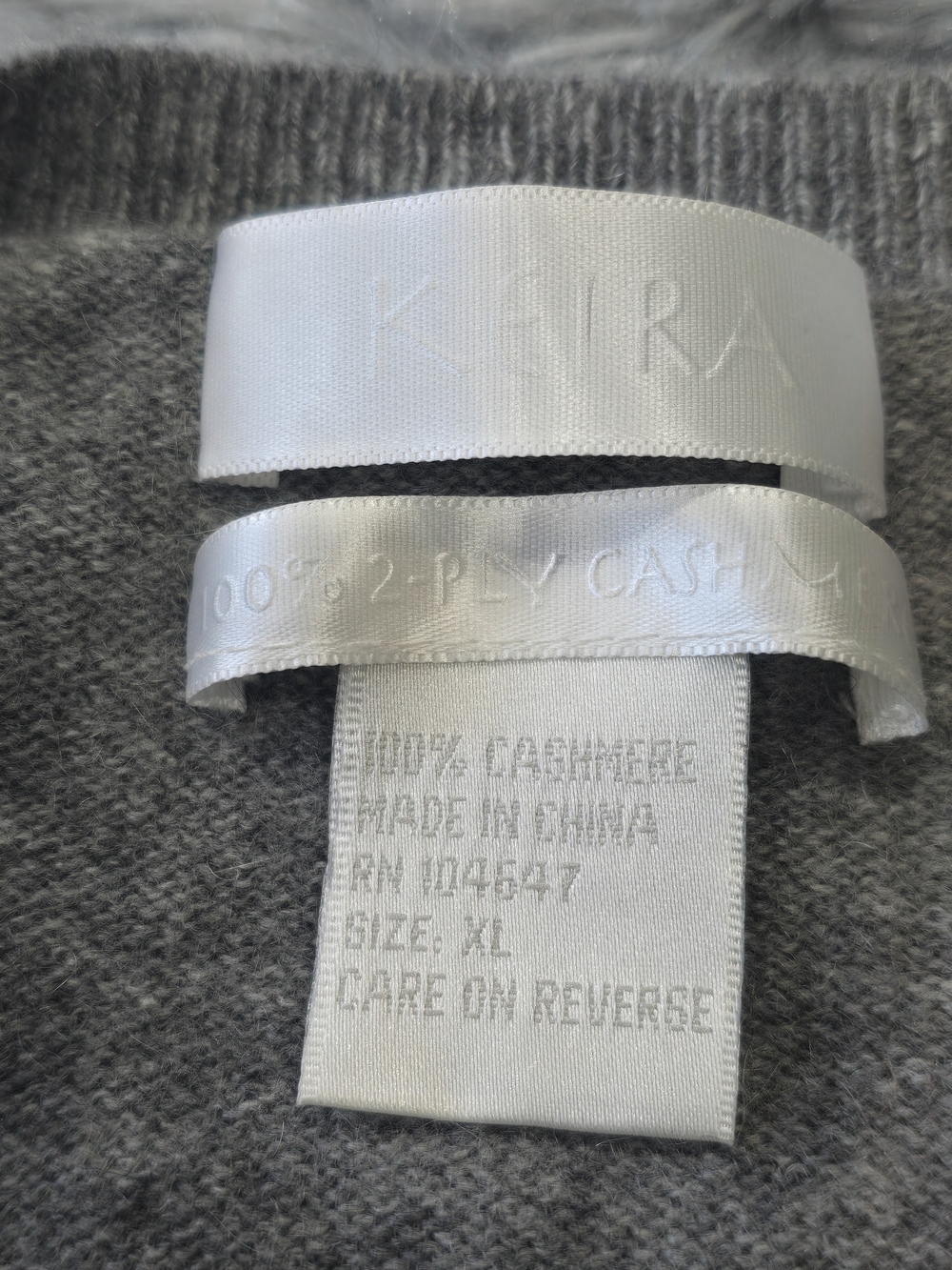 Women's Gray V-Neck Argyle Sweater with Mustard and Cream Diamonds, Cashmere - Picture 5 of 9